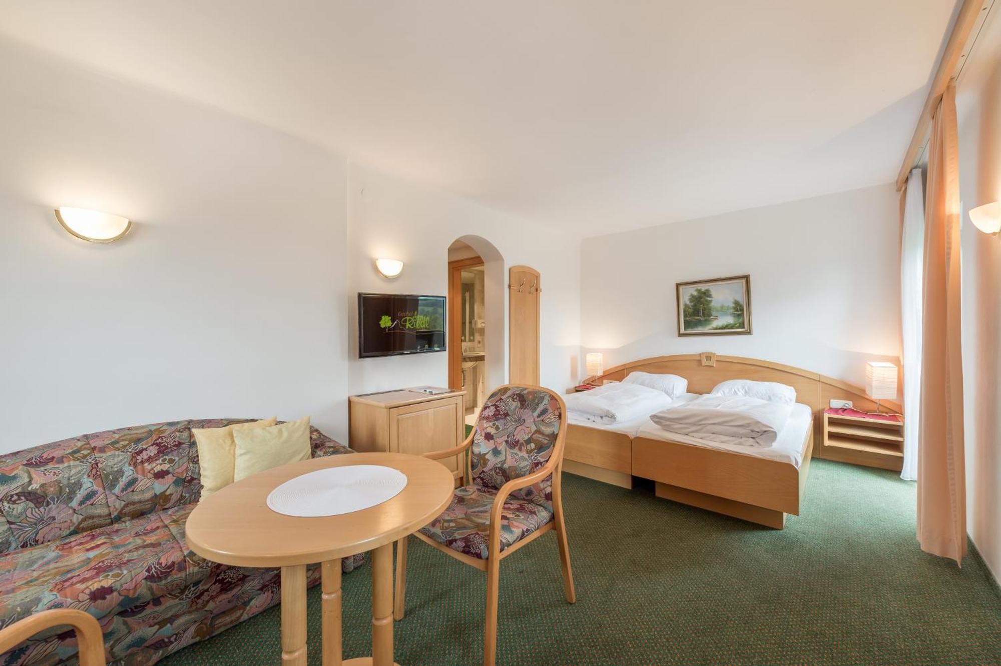 Hotel-gasthof Am Riedl Guest house 3*
