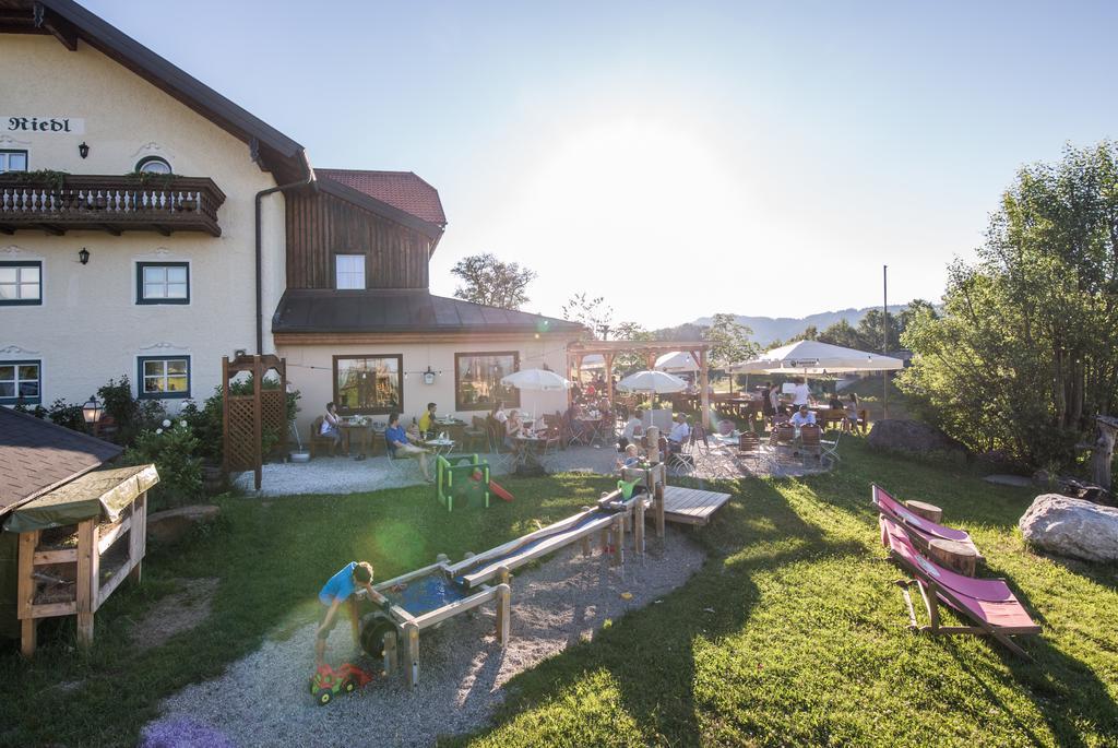 Pensión Hotel-gasthof Am Riedl 3*